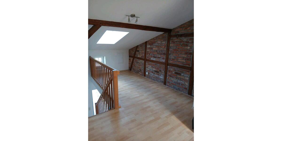 Dachgeschoßwohnung Waren (Müritz) - 3 Zimmer, 160 m&sup2;, 720&euro; | Angebot:25988395