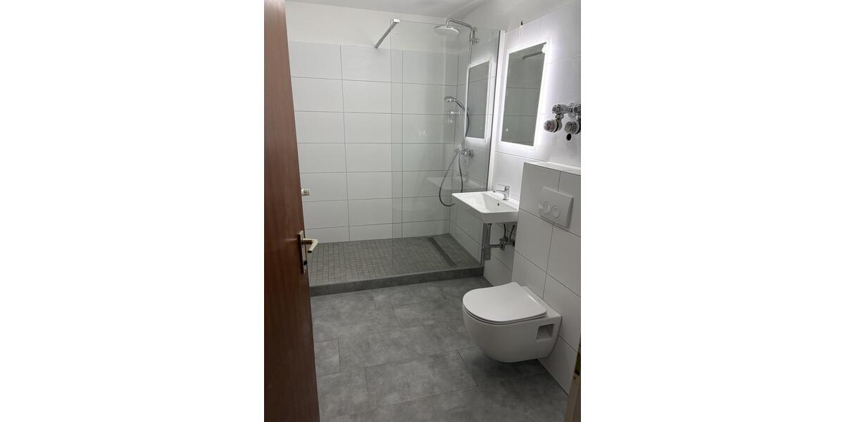 Etagenwohnung Ludwigsburg Hoheneck - 2 Zimmer, 63 m&sup2;, 860&euro; | Angebot:26216331