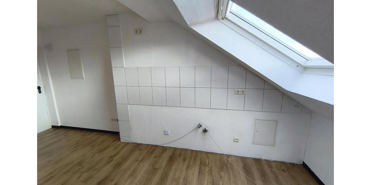 Dachgeschoßwohnung Paderborn - 2 Zimmer, 38 m&sup2;, 490&euro; | Angebot:26656166
