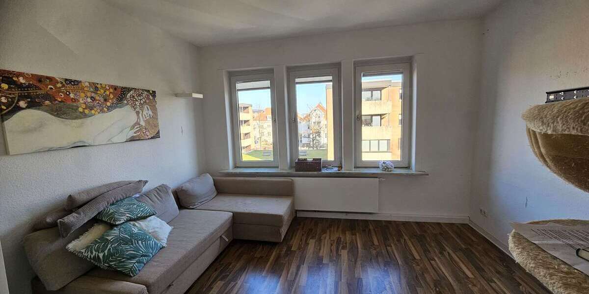 Etagenwohnung Langenhagen Brink - 3 Zimmer, 65 m&sup2;, 650&euro; | Angebot:25440060