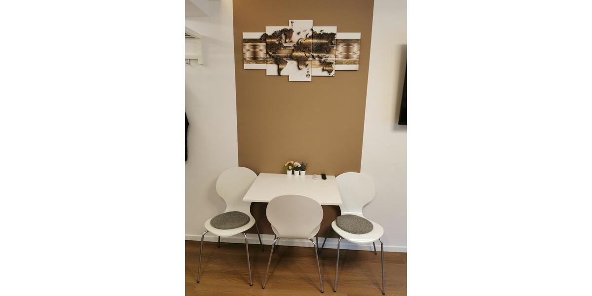 Wohnen auf Zeit Düsseldorf Oberbilk - 1 Zimmer, 24 m&sup2;, 1.200&euro; | Angebot:25751794