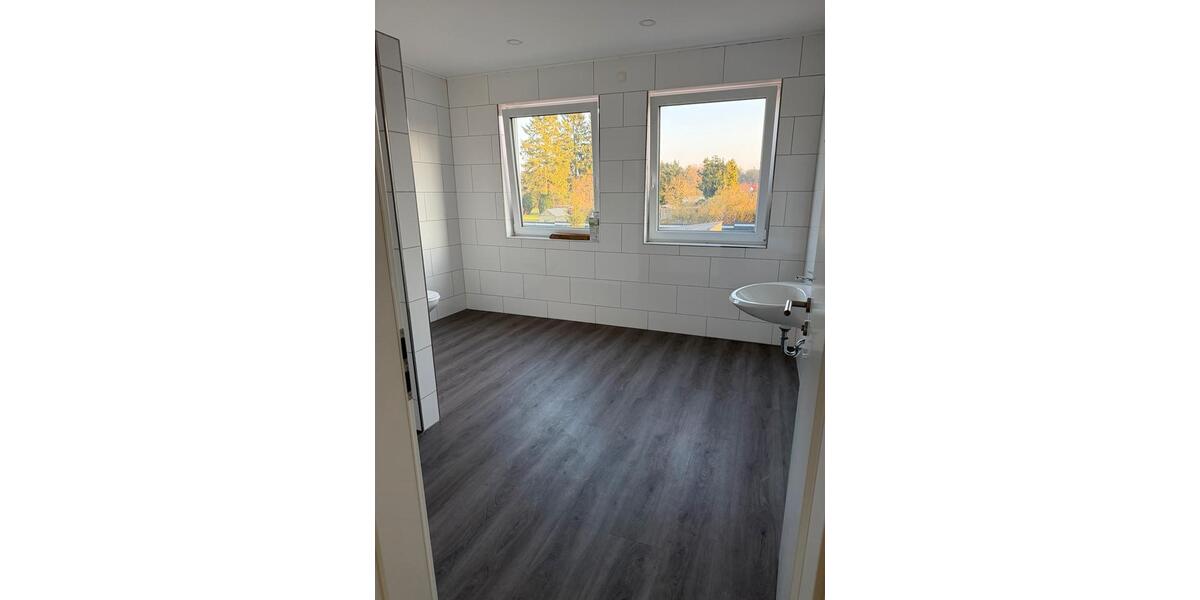 Etagenwohnung Papenburg - 4 Zimmer, 120 m&sup2;, 1.100&euro; | Angebot:25297390