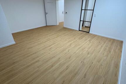 Kernsanierte 2-Zimmer-Wohnung mit Südbalkon in zentraler Lage 2 zimmer