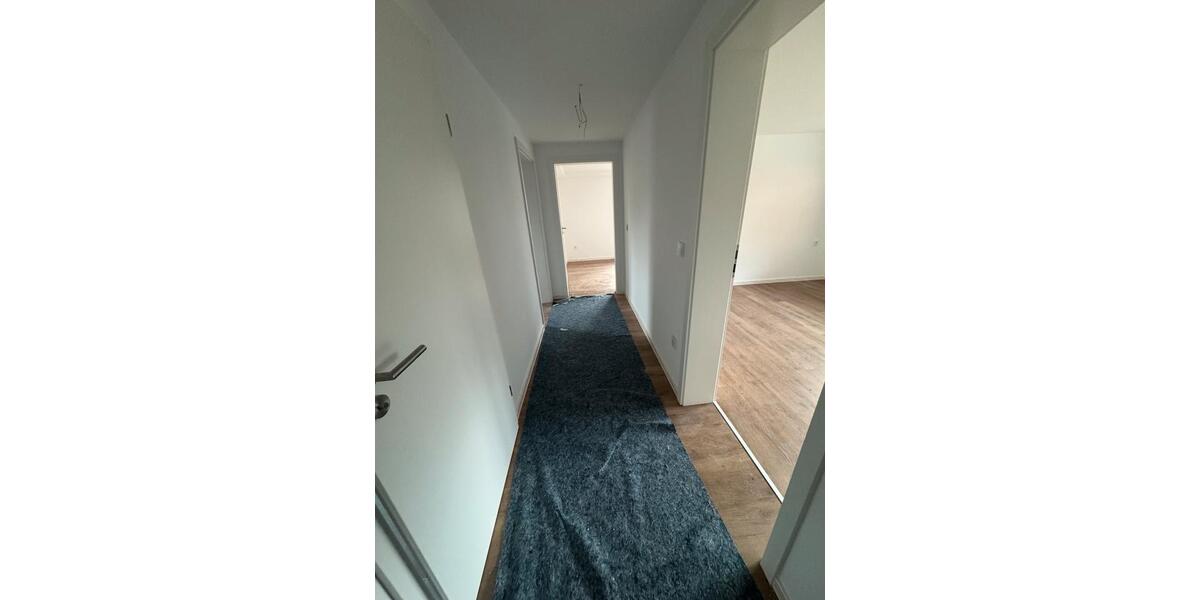 Erstbezug nach Kernsanierung 125m² Erdgeschosswohnung in Felsberg zimmer