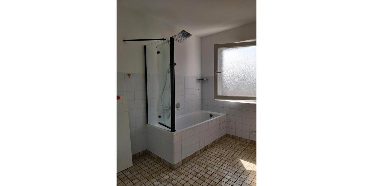 Etagenwohnung Sand am Main - 3 Zimmer, 83 m&sup2;, 540&euro; | Angebot:26266131