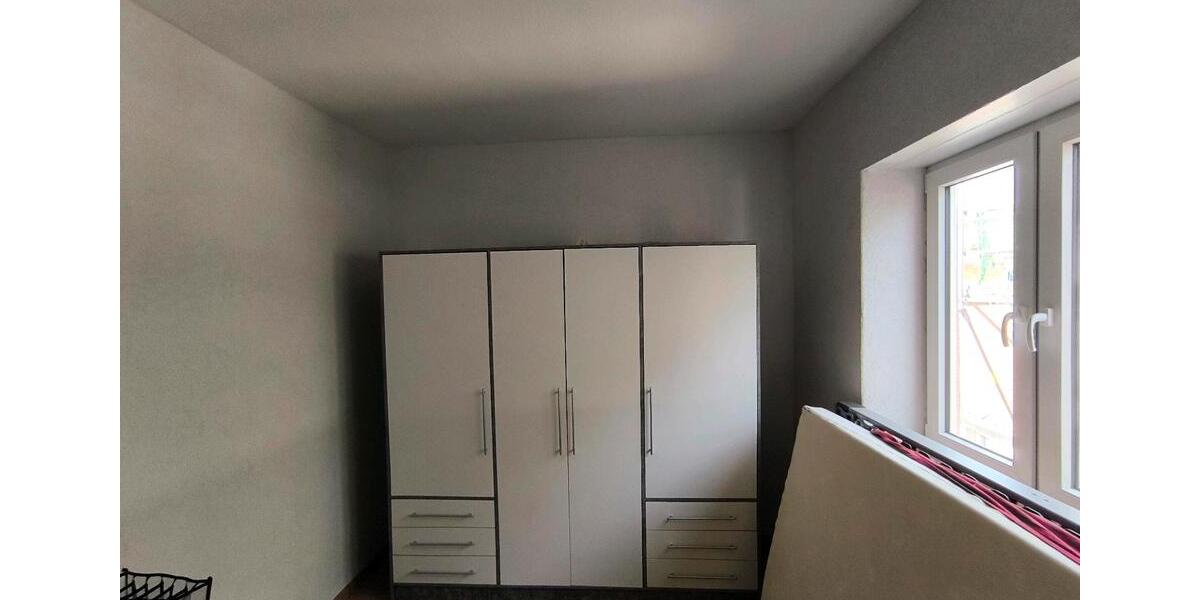 Einfamilienhaus Waldböckelheim - 8 Zimmer, 165 m&sup2;, 1.550&euro; | Angebot:26139931