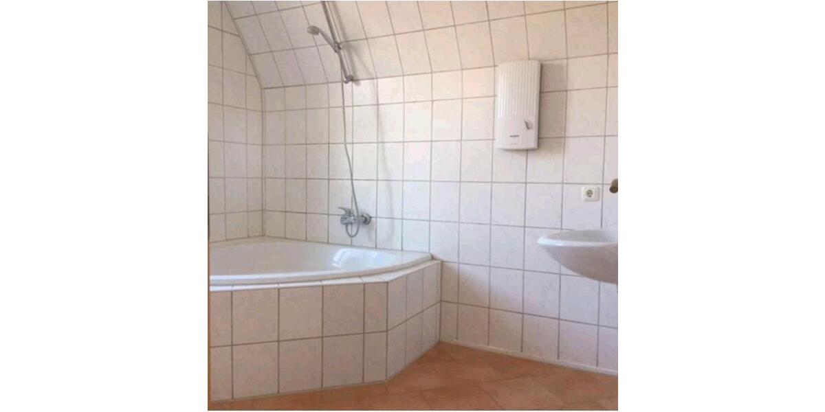 Etagenwohnung Wörrstadt - 3.5 Zimmer, 91 m&sup2;, 1.090&euro; | Angebot:25987798
