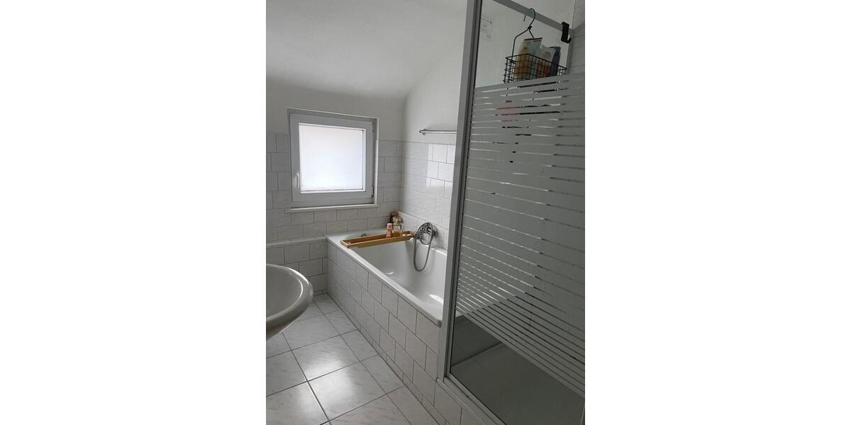Dachgeschoßwohnung Burladingen - 3 Zimmer, 79 m&sup2;, 580&euro; | Angebot:25404763