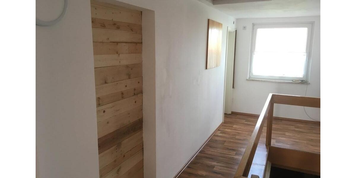 Wohnen auf Zeit Wolfsburg Detmerode - 3 Zimmer, 50 m&sup2;, 95&euro; | Angebot:18986610