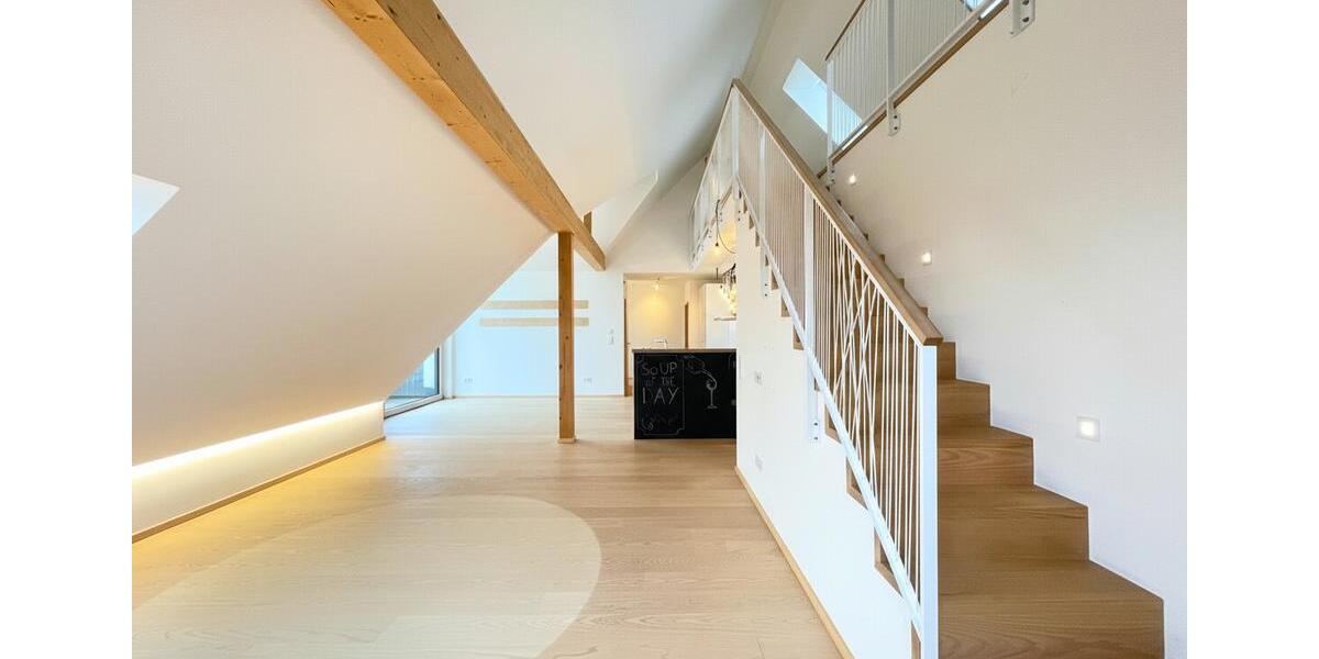 Dachgeschoßwohnung Nördlingen - 3.5 Zimmer, 119 m&sup2;, 1.470&euro; | Angebot:25321878