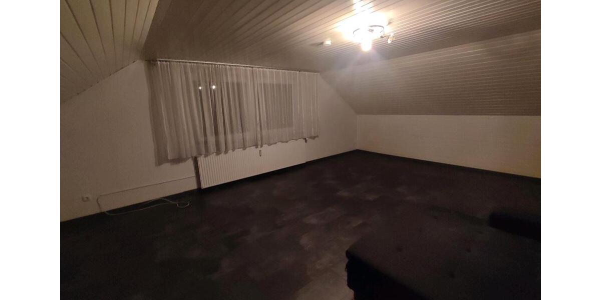 Dachgeschoßwohnung Wolfsburg Almke - 2 Zimmer, 72 m&sup2;, 600&euro; | Angebot:24652440