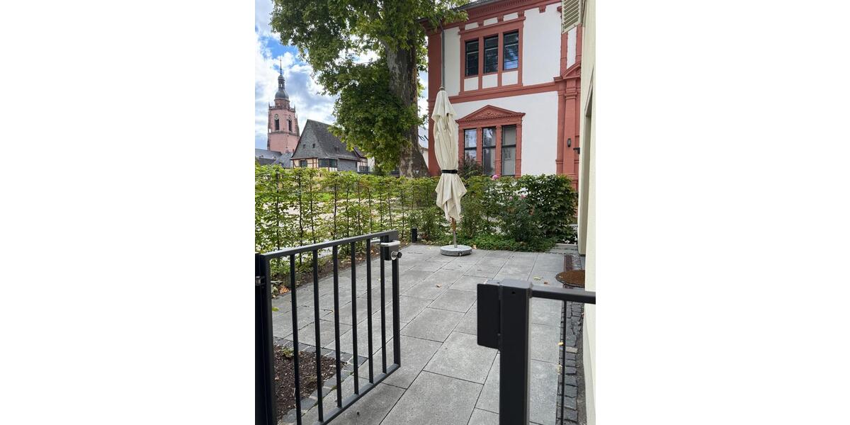 Einfamilienhaus Eltville am Rhein - 10 Zimmer, 246 m&sup2;, 3.290&euro; | Angebot:19400577