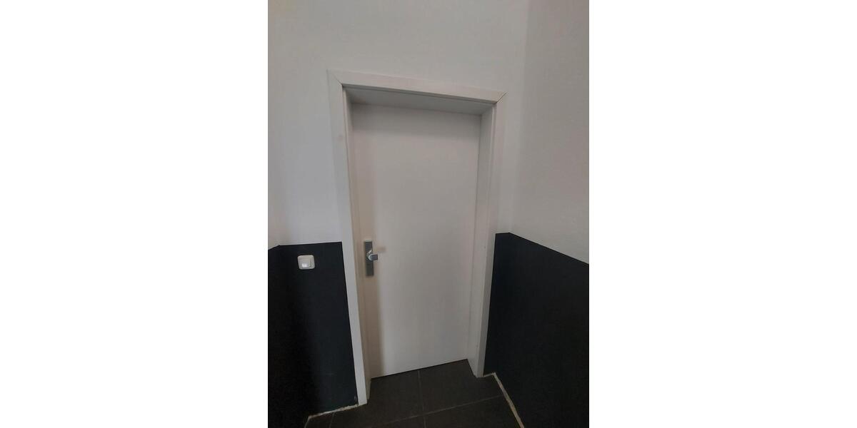 Etagenwohnung Krefeld - 1 Zimmer, 30 m&sup2;, 570&euro; | Angebot:26442301