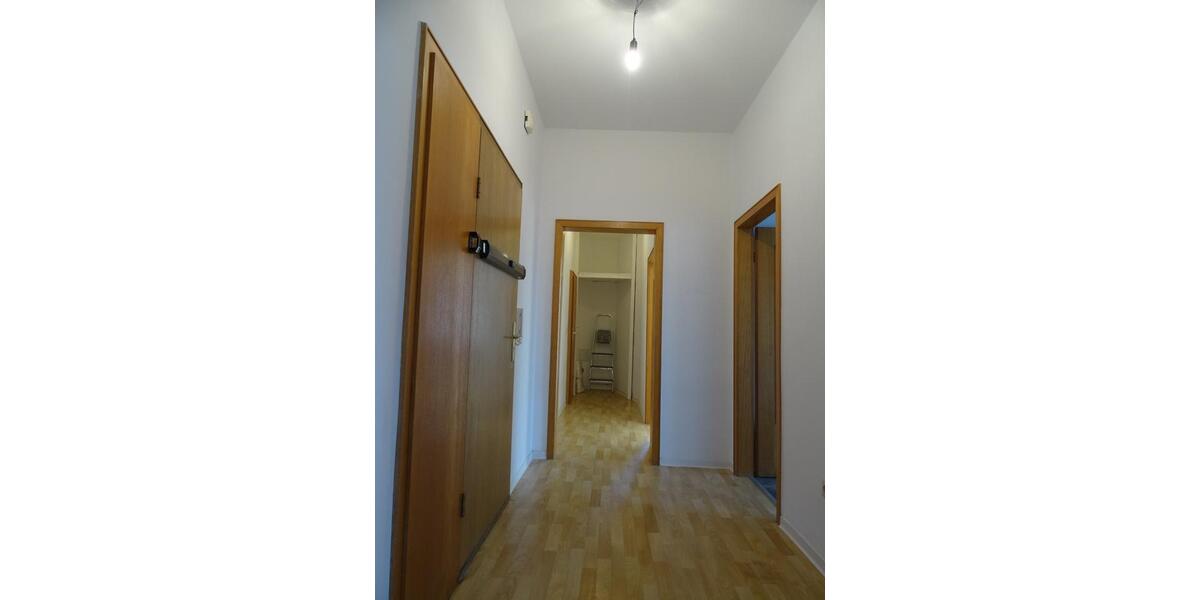 3,5-Zimmer-Wohnung mit Tageslichtbad und Süd-Balkon 3 zimmer