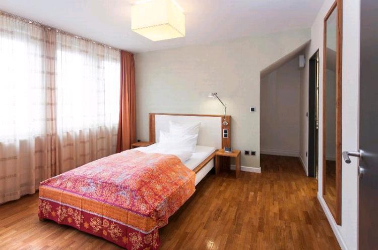 Wohnen auf Zeit Bremen - 2 Zimmer, 40 m&sup2;, 750&euro; | Angebot:26025297