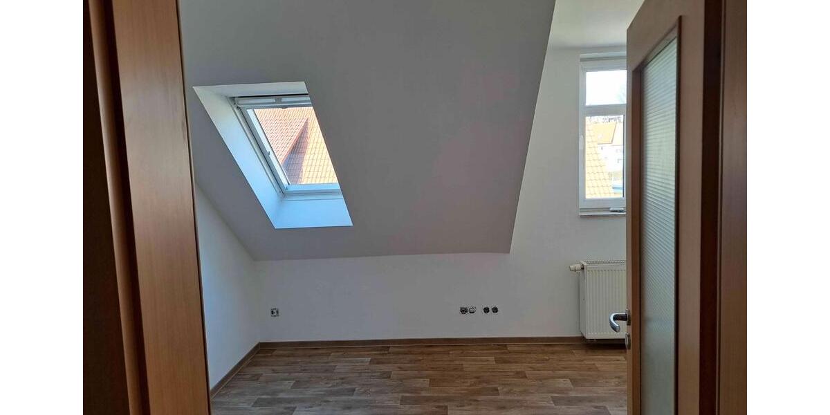 Dachgeschoßwohnung Dippoldiswalde - 4 Zimmer, 113 m&sup2;, 1.070&euro; | Angebot:26283423