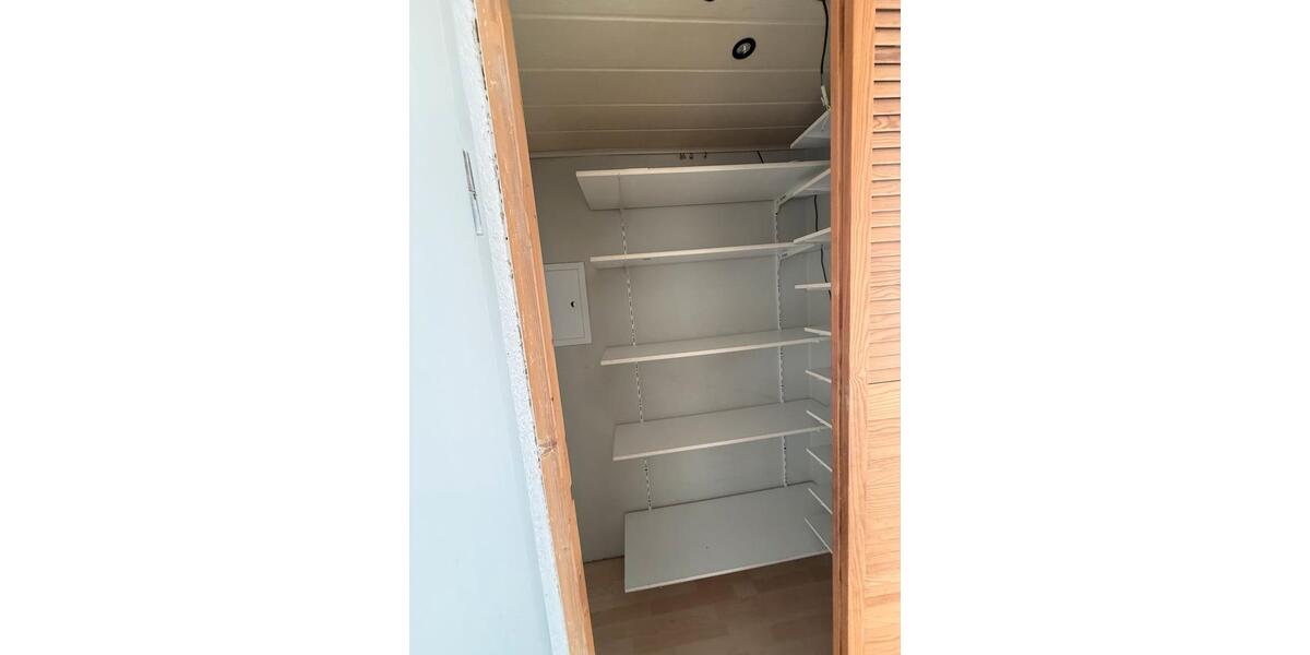Dachgeschoßwohnung Völklingen - 2 Zimmer, 83 m&sup2;, 550&euro; | Angebot:26548104