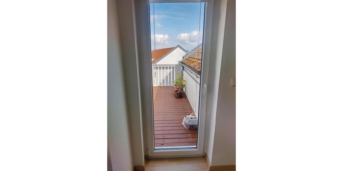 Dachgeschoßwohnung Klipphausen - 3 Zimmer, 77 m&sup2;, 897&euro; | Angebot:24748769