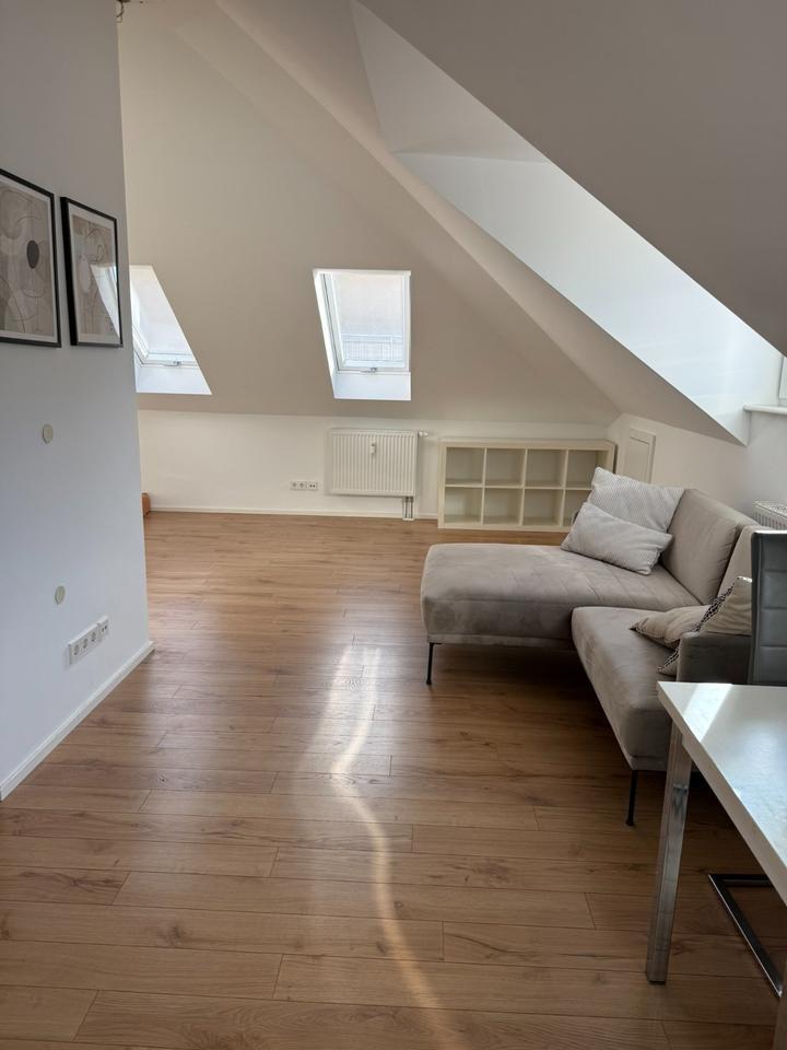 Untermiete Studio Schwabing DezemberJanuar (1.200€Monat) 1 zimmer