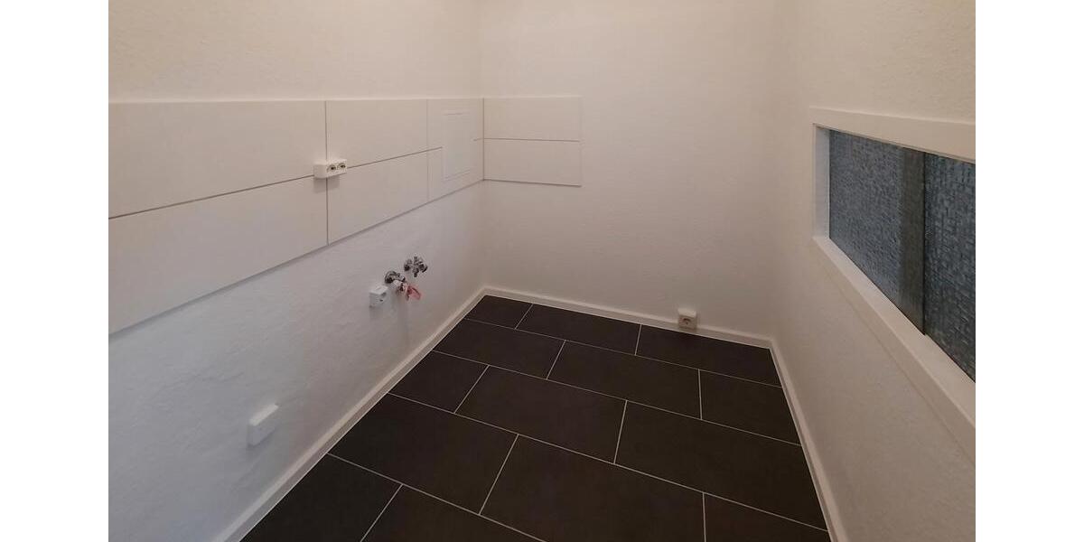 Erdgeschoßwohnung Neubrandenburg Datzeberg - 1 Zimmer, 36 m&sup2;, 254&euro; | Angebot:26661620