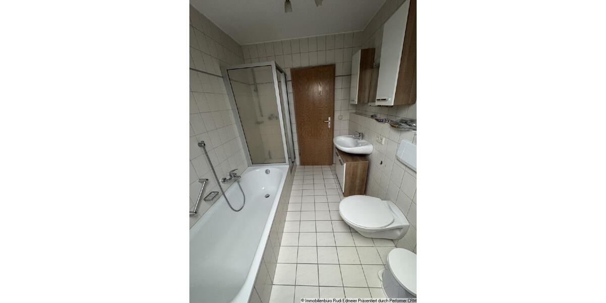 Dachgeschoßwohnung Plattling - 2 Zimmer, 45 m&sup2;, 449&euro; | Angebot:23736013