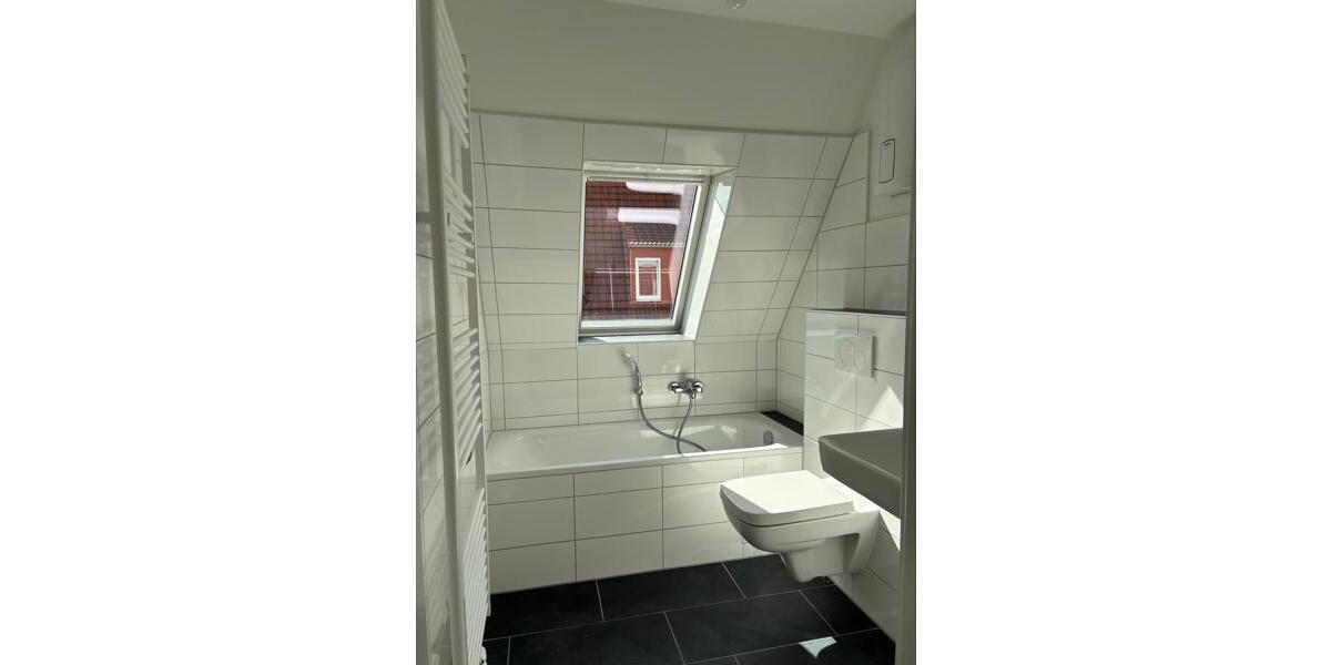 Die neue Einbauküche bauen wir noch für Sie ein! 2 zimmer