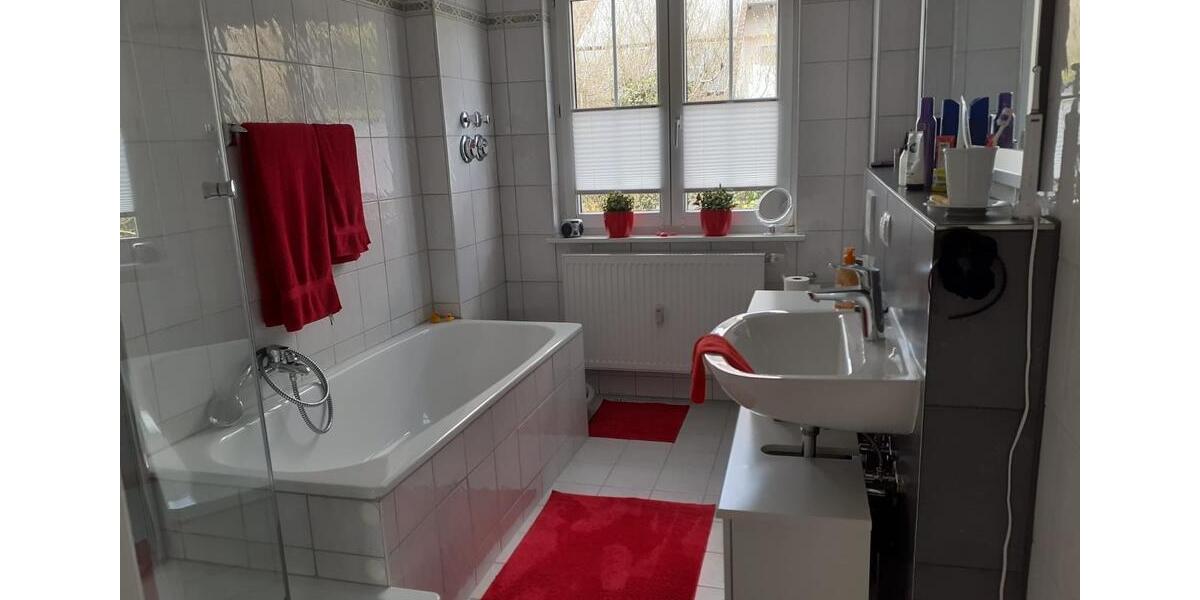 Erdgeschoßwohnung Illertissen - 3 Zimmer, 77 m&sup2;, 820&euro; | Angebot:26272755