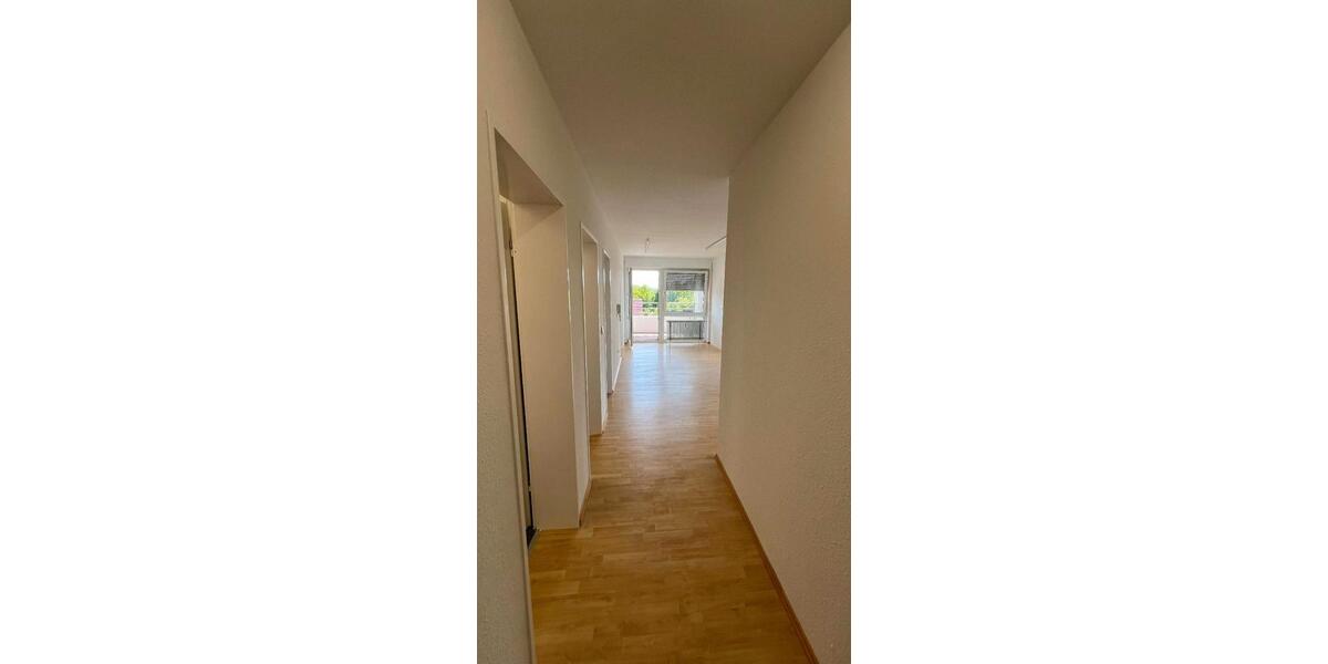 Etagenwohnung Laupheim - 3 Zimmer, 84 m&sup2;, 1.100&euro; | Angebot:26705325