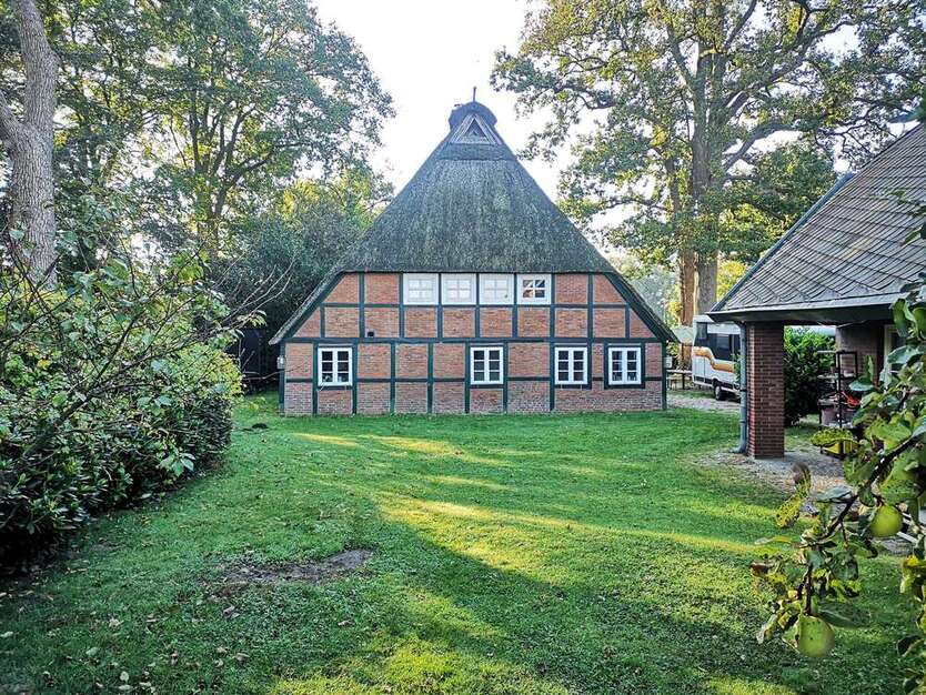 Haus zum Mieten in Norderstedt 2.200 € 179 m² 7 zimmer