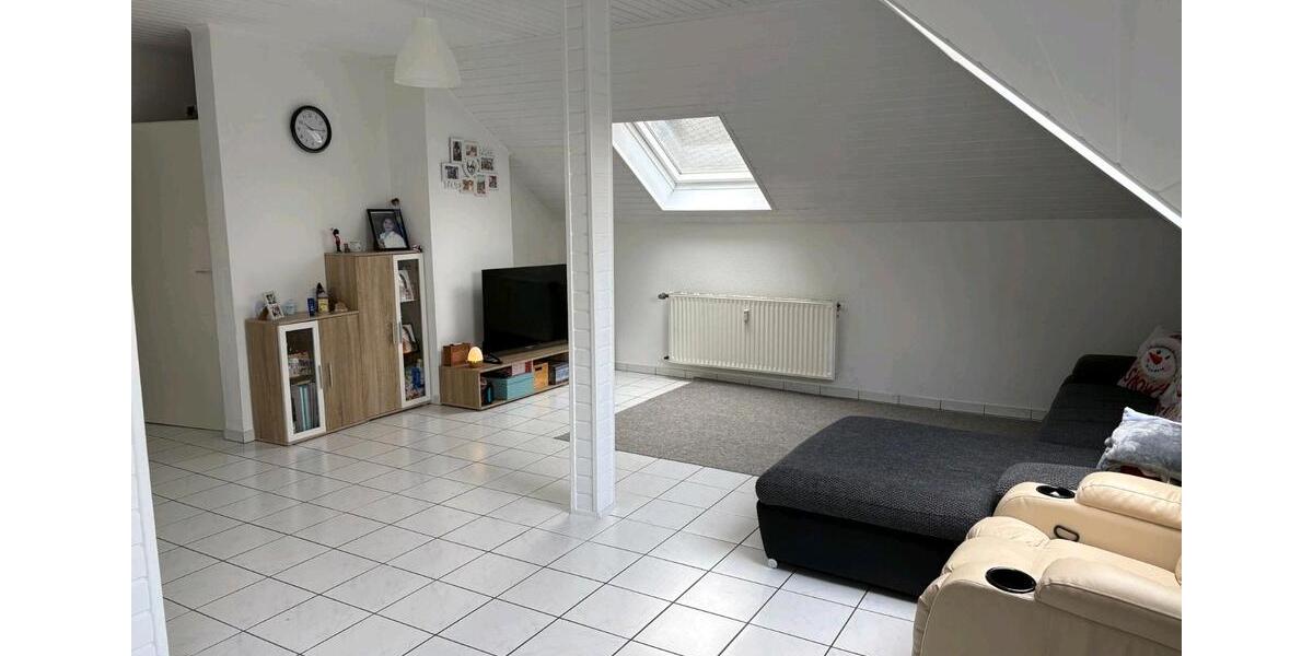 Dachgeschoßwohnung Monzelfeld - 4 Zimmer, 85 m&sup2;, 680&euro; | Angebot:25976014