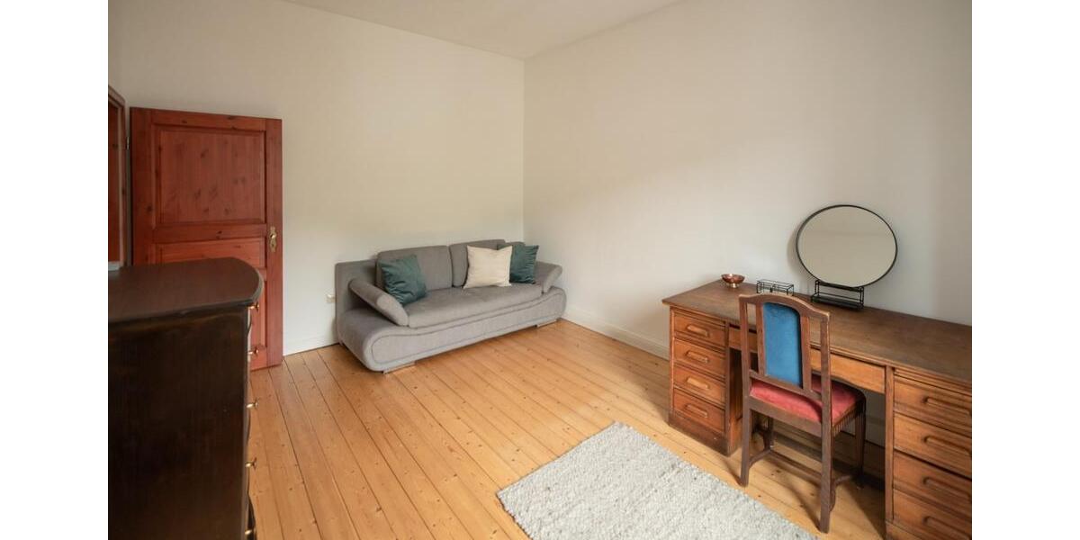 Etagenwohnung Reil - 7 Zimmer, 140 m&sup2;, 950&euro; | Angebot:26503843