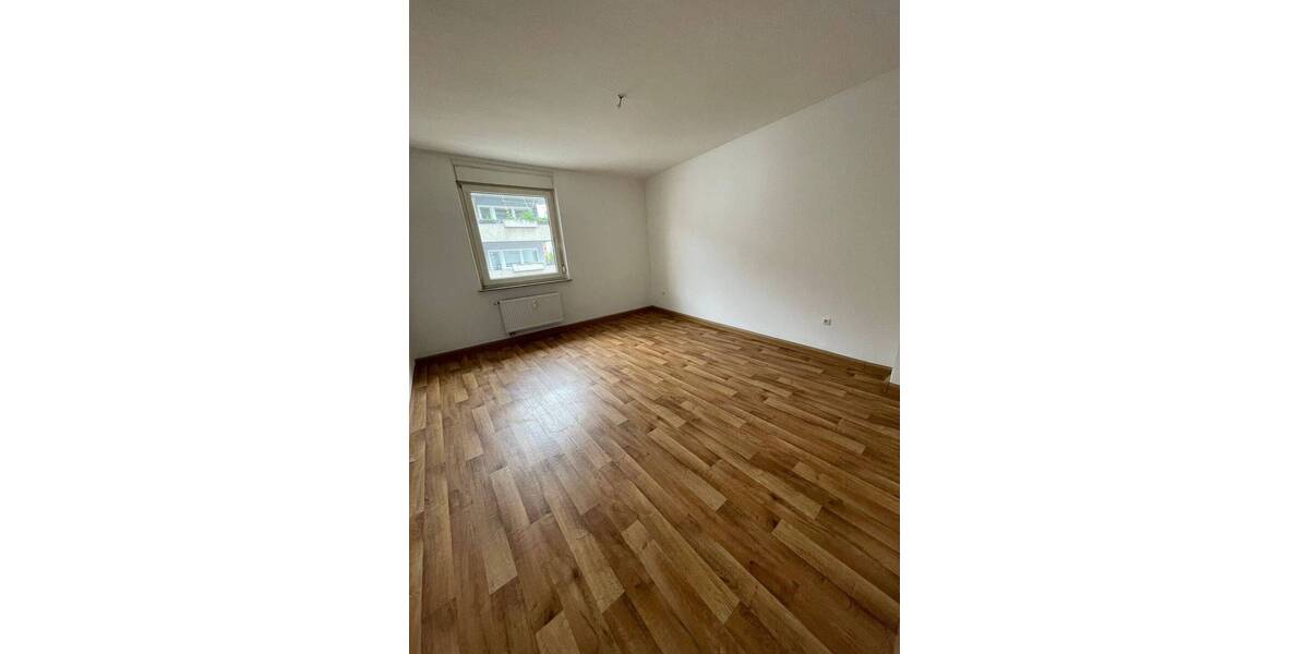 Zimmer Nürnberg Gibitzenhof - 3 Zimmer, 75 m&sup2;, 601&euro; | Angebot:26293216