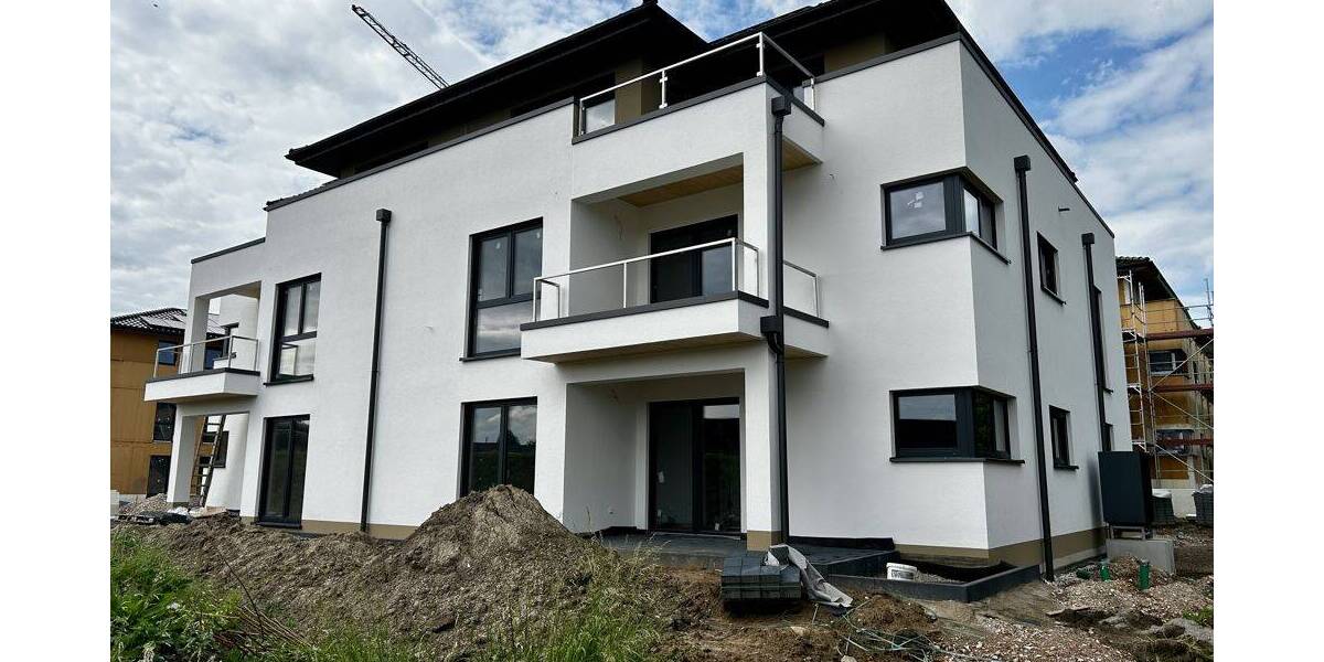 Etagenwohnung Leopoldshöhe - 4 Zimmer, 104 m&sup2;, 1.495&euro; | Angebot:26779642