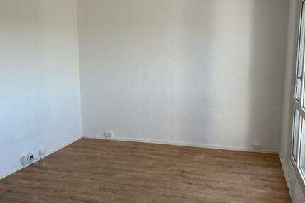 @ Eure 4-Zimmer-Familienoase mit Balkon & offener Wohnküche @ 4 zimmer