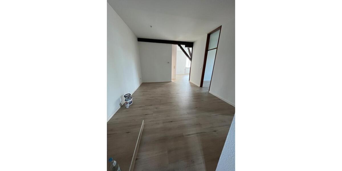 Etagenwohnung Ilsfeld - 4 Zimmer, 94 m&sup2;, 1.100&euro; | Angebot:24732670