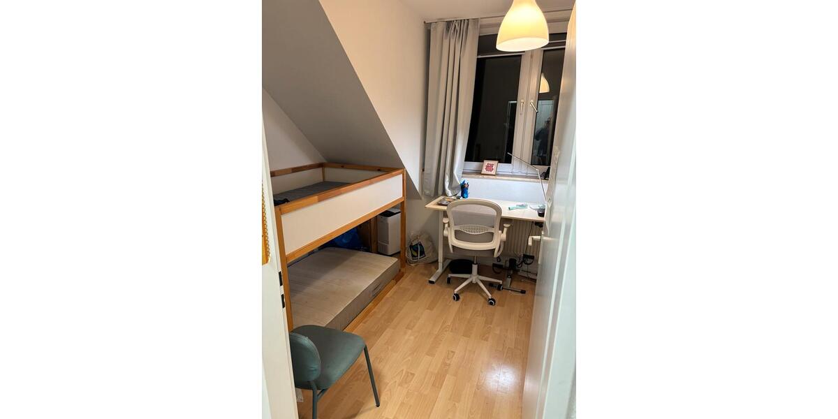 Wohnen auf Zeit Düsseldorf Stadtbezirk 9 - 3 Zimmer, 92 m&sup2;, 1.950&euro; | Angebot:24669597