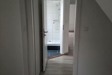 Dachgeschosswohnung 52 m² Zu Vermieten 2 zimmer