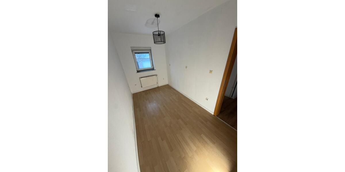 Erdgeschoßwohnung Dillenburg - 3 Zimmer, 70 m&sup2;, 790&euro; | Angebot:24782720