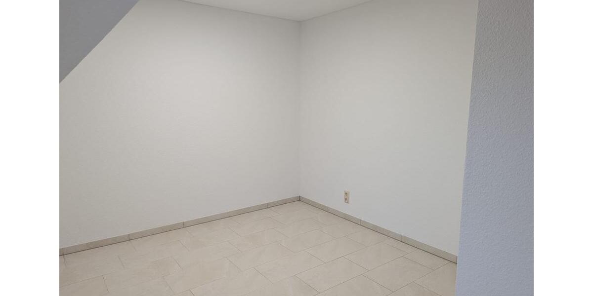 Dachgeschoßwohnung Cloppenburg - 3 Zimmer, 76 m&sup2;, 650&euro; | Angebot:24534538