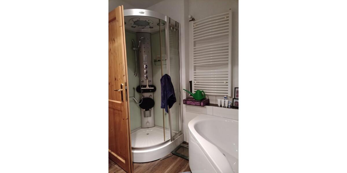 Einfamilienhaus Nentershausen - 6 Zimmer, 220 m&sup2;, 1.400&euro; | Angebot:25420627