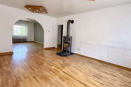 Wohnung Homburg - 3 Zimmer, 85 m&sup2;, 860&euro; | Angebot:26953878