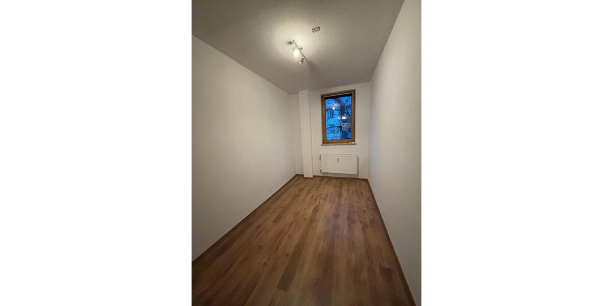 Etagenwohnung Sulzfeld - 5 Zimmer, 129 m&sup2;, 550&euro; | Angebot:24435359