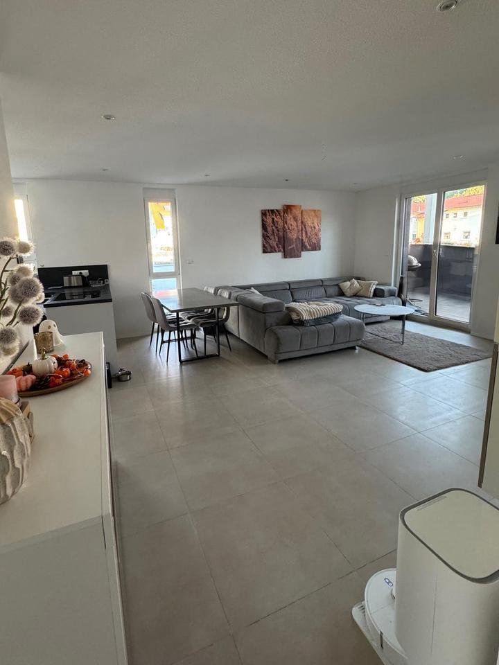 2 Zimmer Wohnung 77m² Neubau zimmer