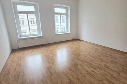 Wohnung Schwerin - 2 Zimmer, 67 m&sup2;, 667&euro; | Angebot:26659933