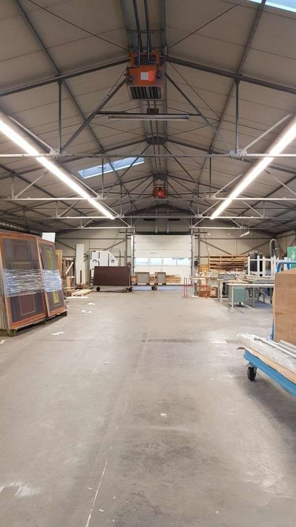 Halle in Mönchengladbach 400 € 600 m² zimmer
