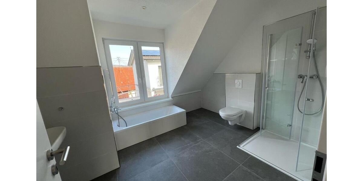 Doppelhaushälfte Gemünden am Main - 3 Zimmer, 110 m&sup2;, 1.200&euro; | Angebot:24568576