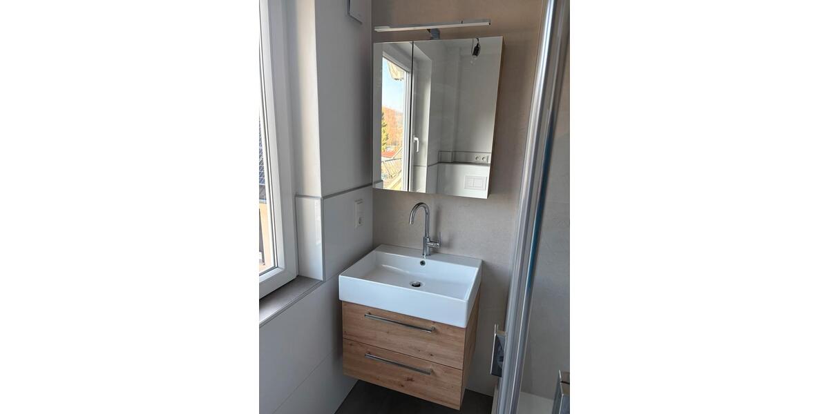 Wohnen auf Zeit Bad Laasphe - 1 Zimmer, 21 m&sup2;, 15&euro; | Angebot:25833681