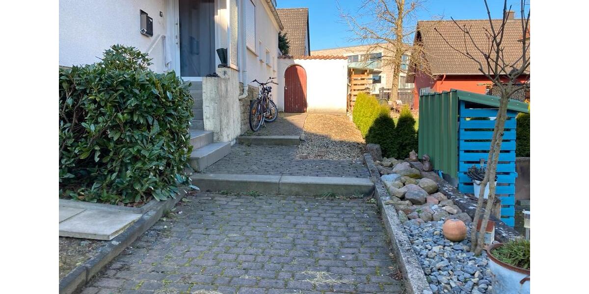 Einfamilienhaus Lemgo - 6 Zimmer, 125 m&sup2;, 1.452&euro; | Angebot:25054807