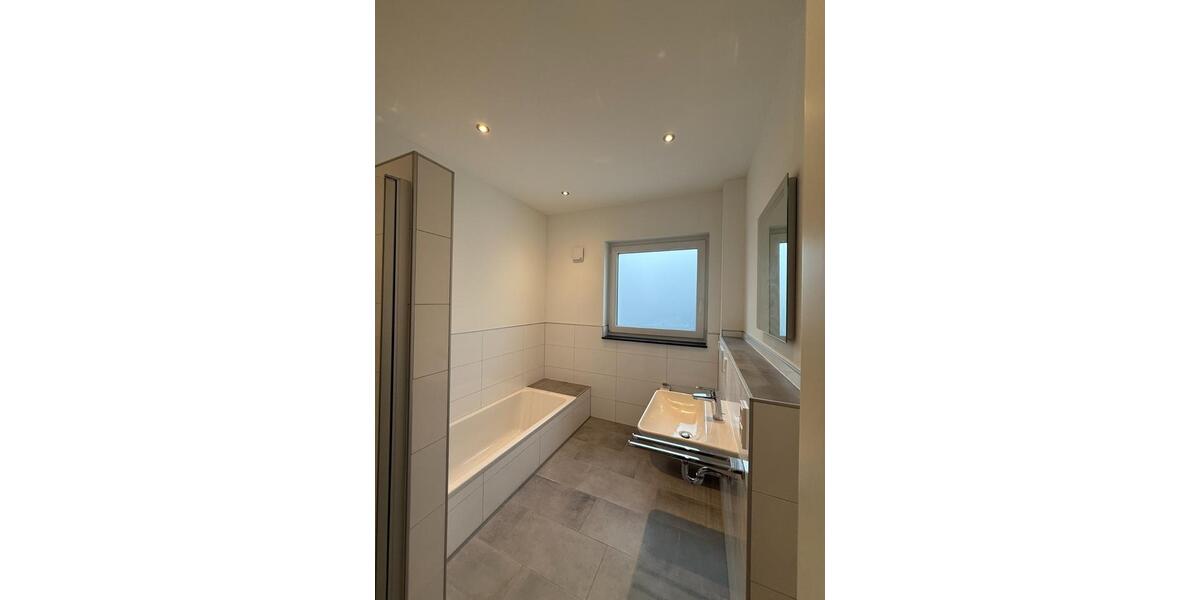 Neubau 3 -Zimmer-Wohnung mit Terrasse 3 zimmer