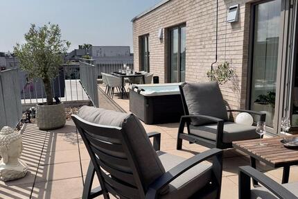 Exklusives Penthouse mit Whirlpool am Hafen in Oldenburg (NEU)